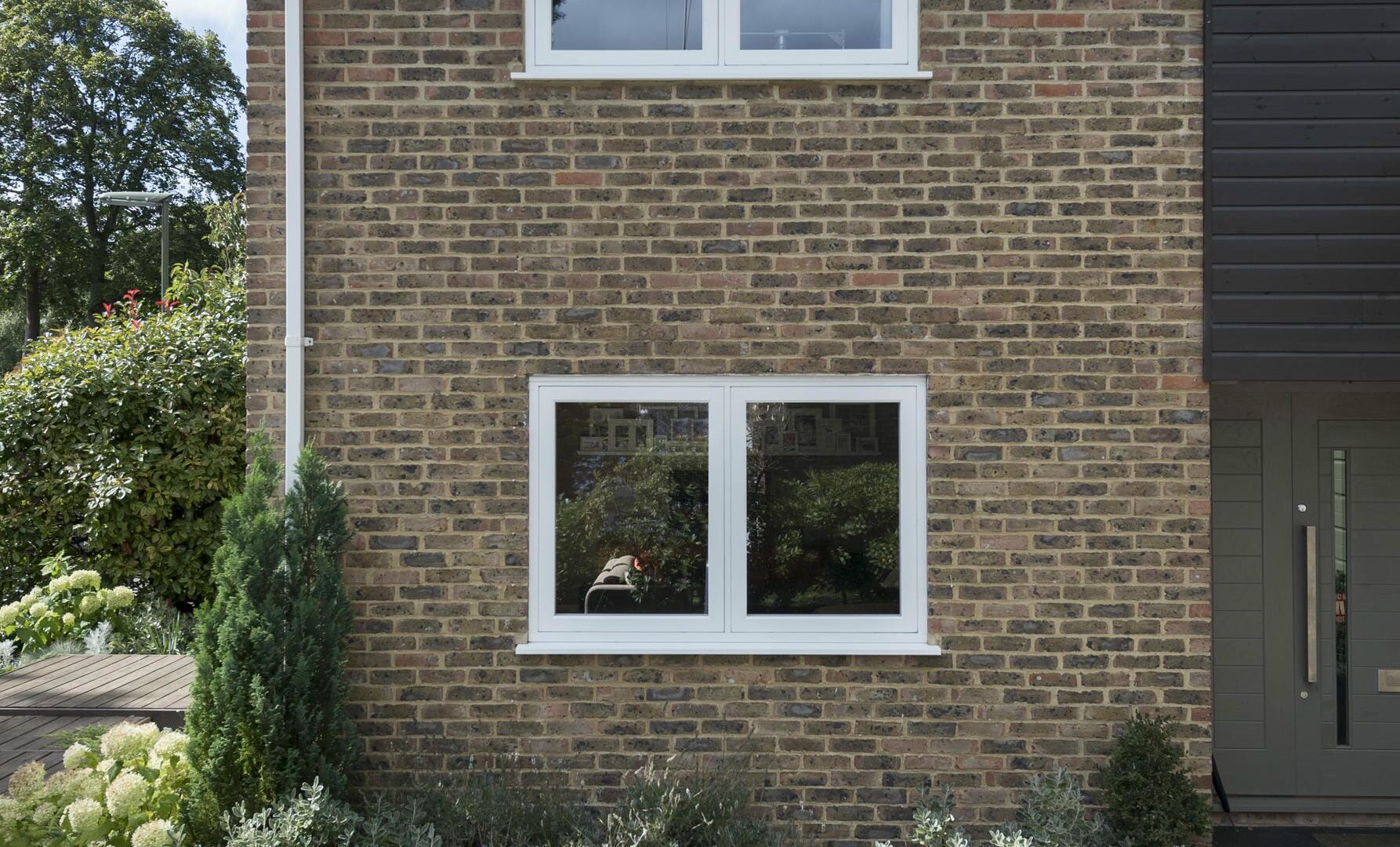 Residence² (R²) Window