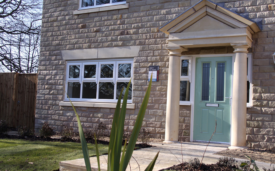A choice of colours and glazing options
